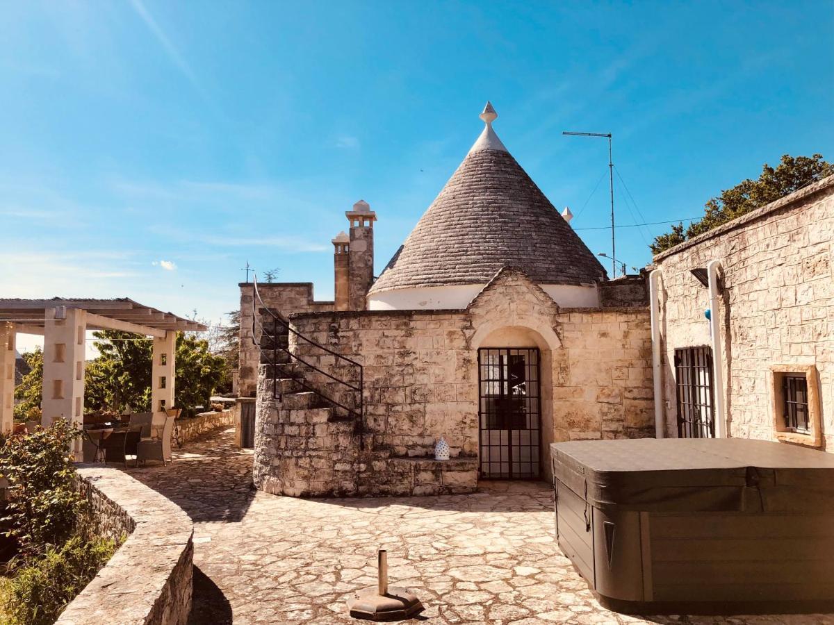 Trulli Di Zia Tata Casa de hóspedes Locorotondo Exterior foto
