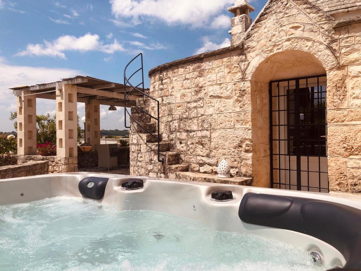 Trulli Di Zia Tata Casa de hóspedes Locorotondo Exterior foto
