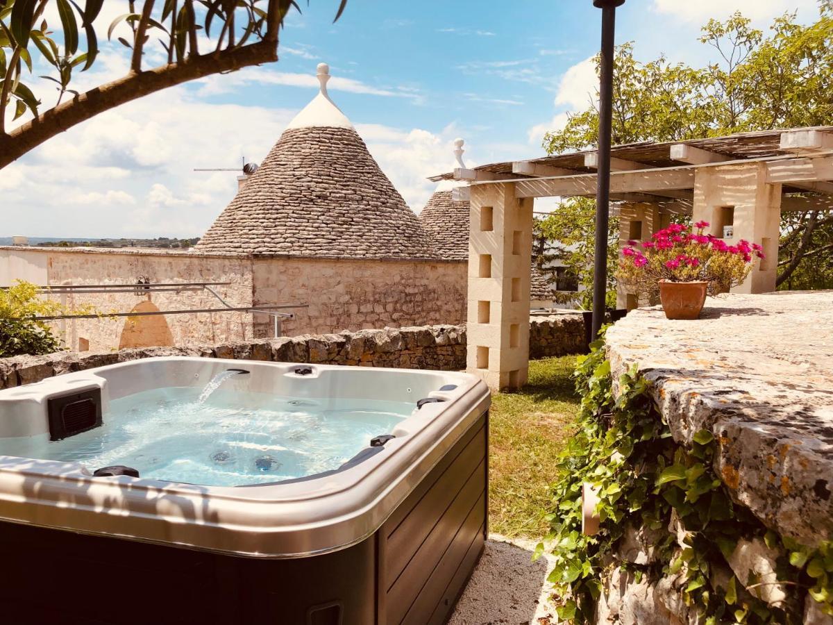 Trulli Di Zia Tata Casa de hóspedes Locorotondo Exterior foto