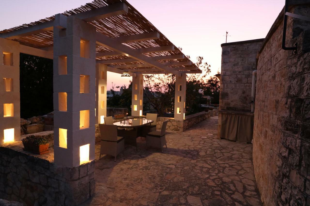 Trulli Di Zia Tata Casa de hóspedes Locorotondo Exterior foto